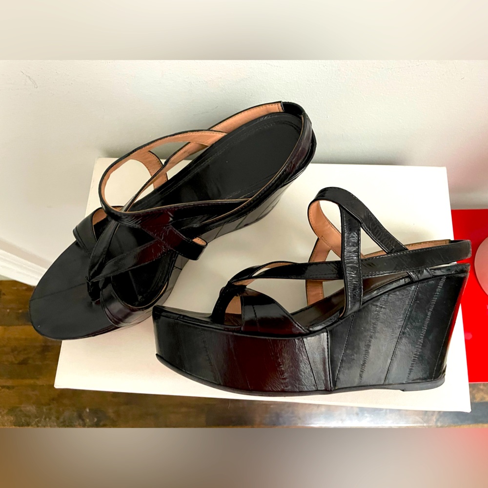DEREK LAM platform sandals. Black. Worn 1x. Sz 38.5 or US 8